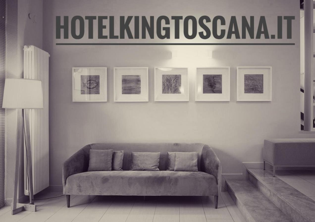 Hotel King مارينا دي بييتراسانْت المظهر الخارجي الصورة